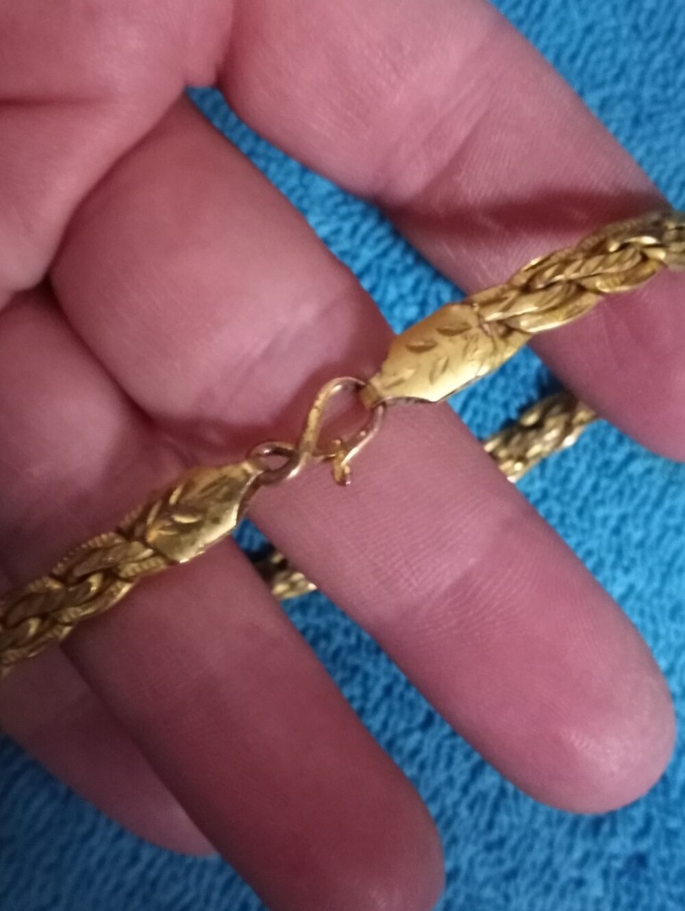 Classic Gold Flat Rope Chain Bracelet - Yellow Gold Tone - Diamond Cut